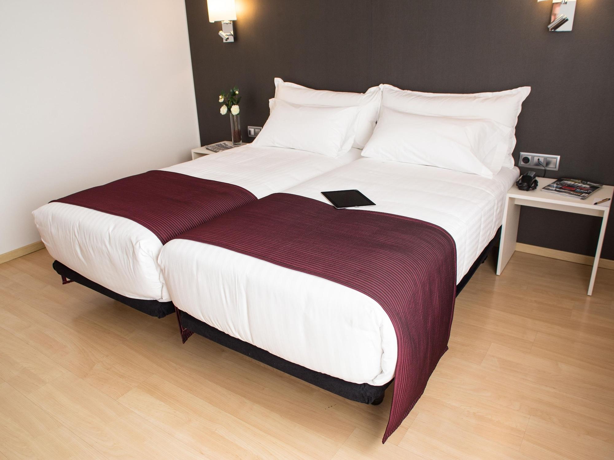 เอากุสตา บาร์เซโลนา บาเยส Hotel กราโนแยร์ส ภายนอก รูปภาพ