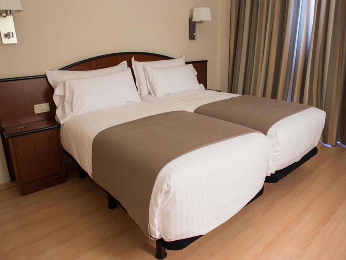 เอากุสตา บาร์เซโลนา บาเยส Hotel กราโนแยร์ส ภายนอก รูปภาพ